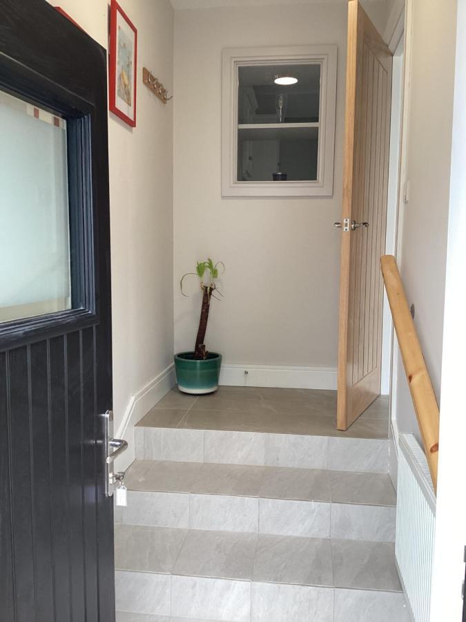 Roundstone Retreats Roundstone Harbour Lights Apartment Екстериор снимка