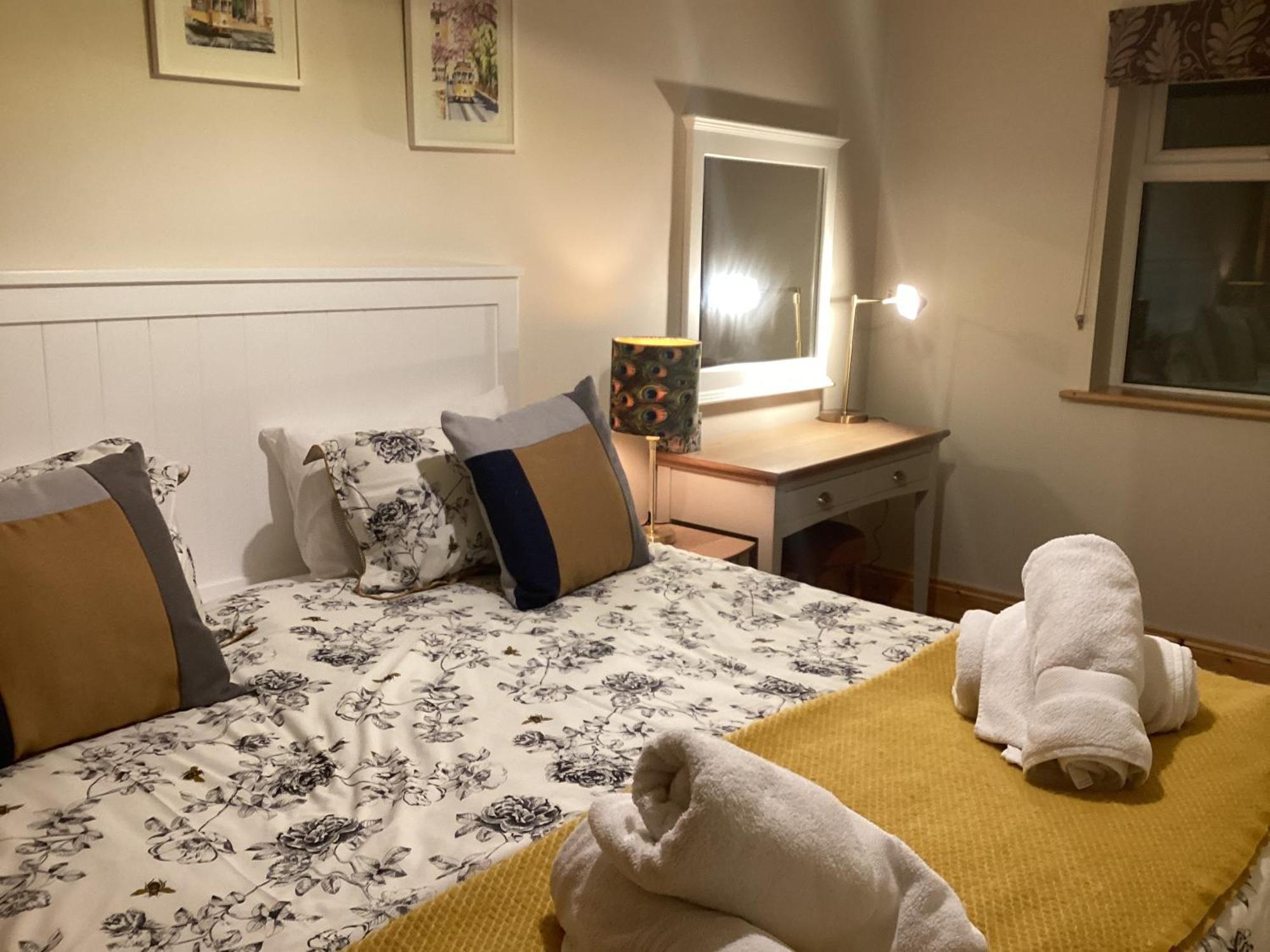 Roundstone Retreats Roundstone Harbour Lights Apartment Екстериор снимка